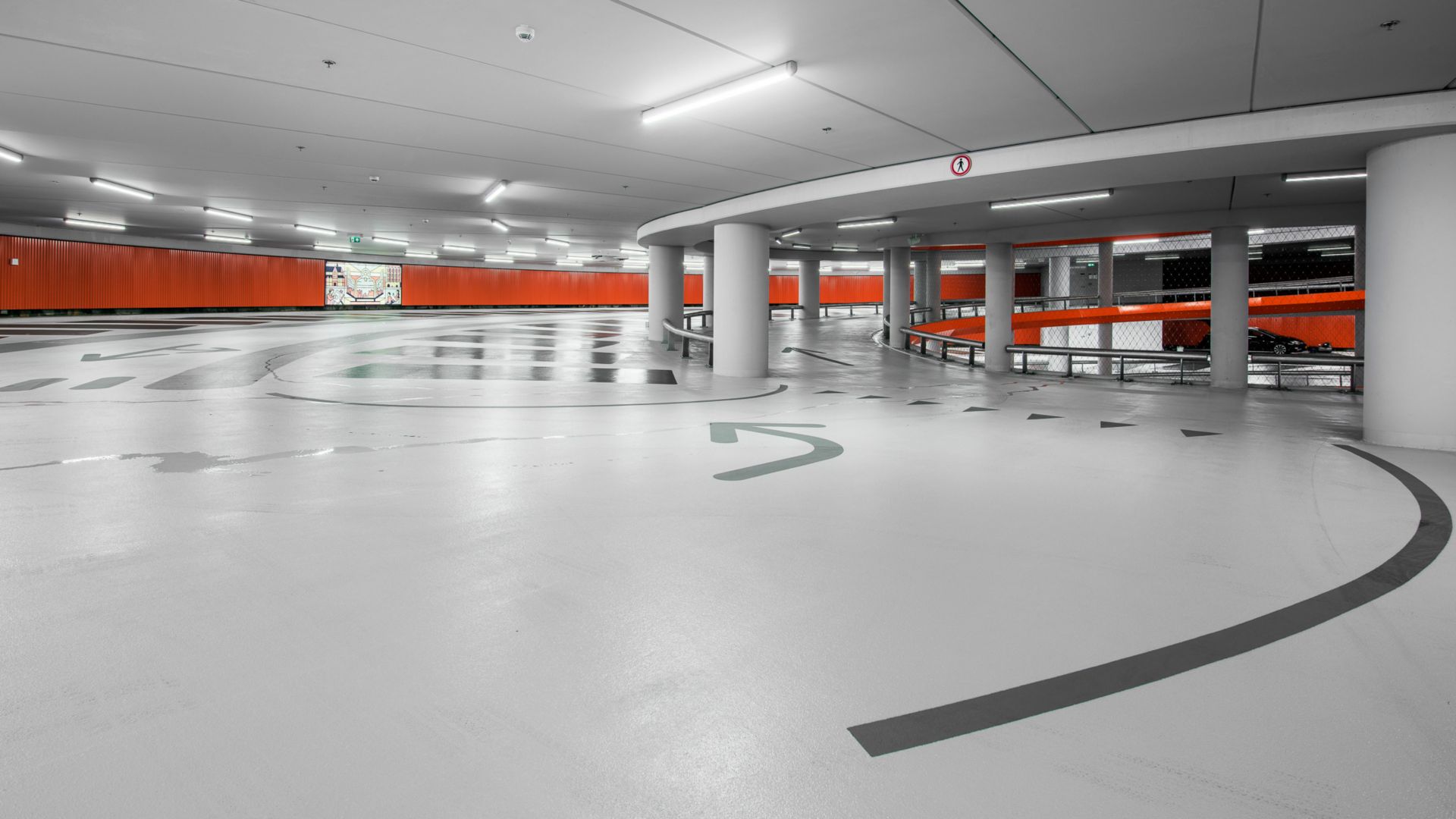 Sika flooring system in parking garage Lammermarkt in Leiden Netherlands